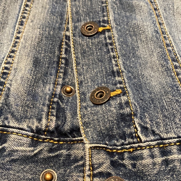 Boy’s Size L Denim Jacket with Built-in Sweatshirt-style Hood & Motor Car Badges - Picture 3 of 7